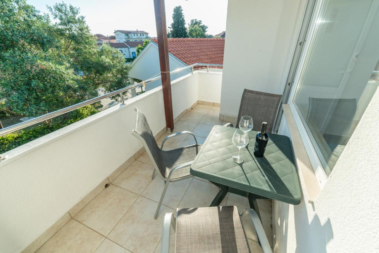 Apartments Keran Sukošan Exterior foto