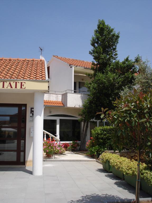 Apartments Keran Sukošan Habitación foto