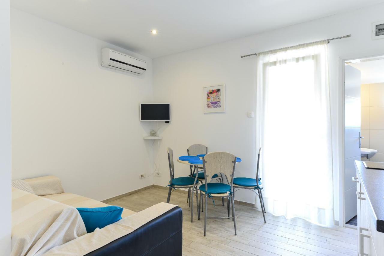 Apartments Keran Sukošan Exterior foto